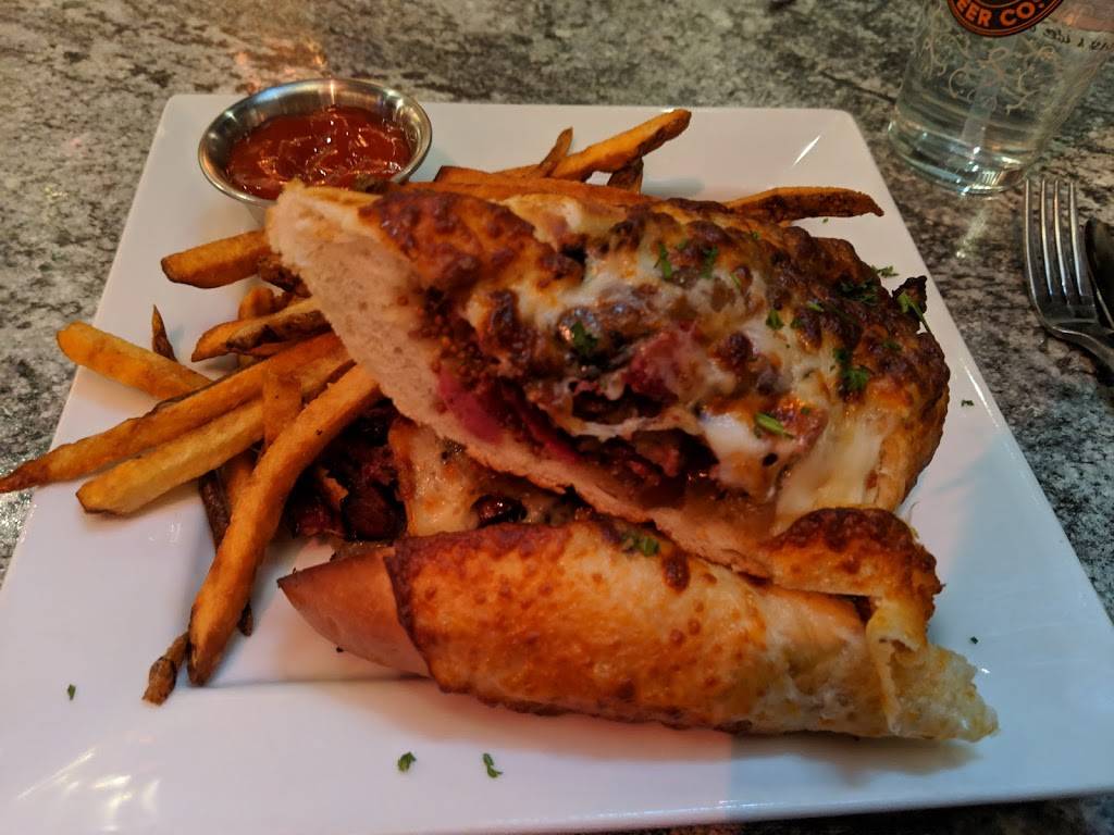 Dunning Street Station | restaurant | 2853 State Hwy 9, Malta, NY 12020, USA | 5185872000 OR +1 518-587-2000