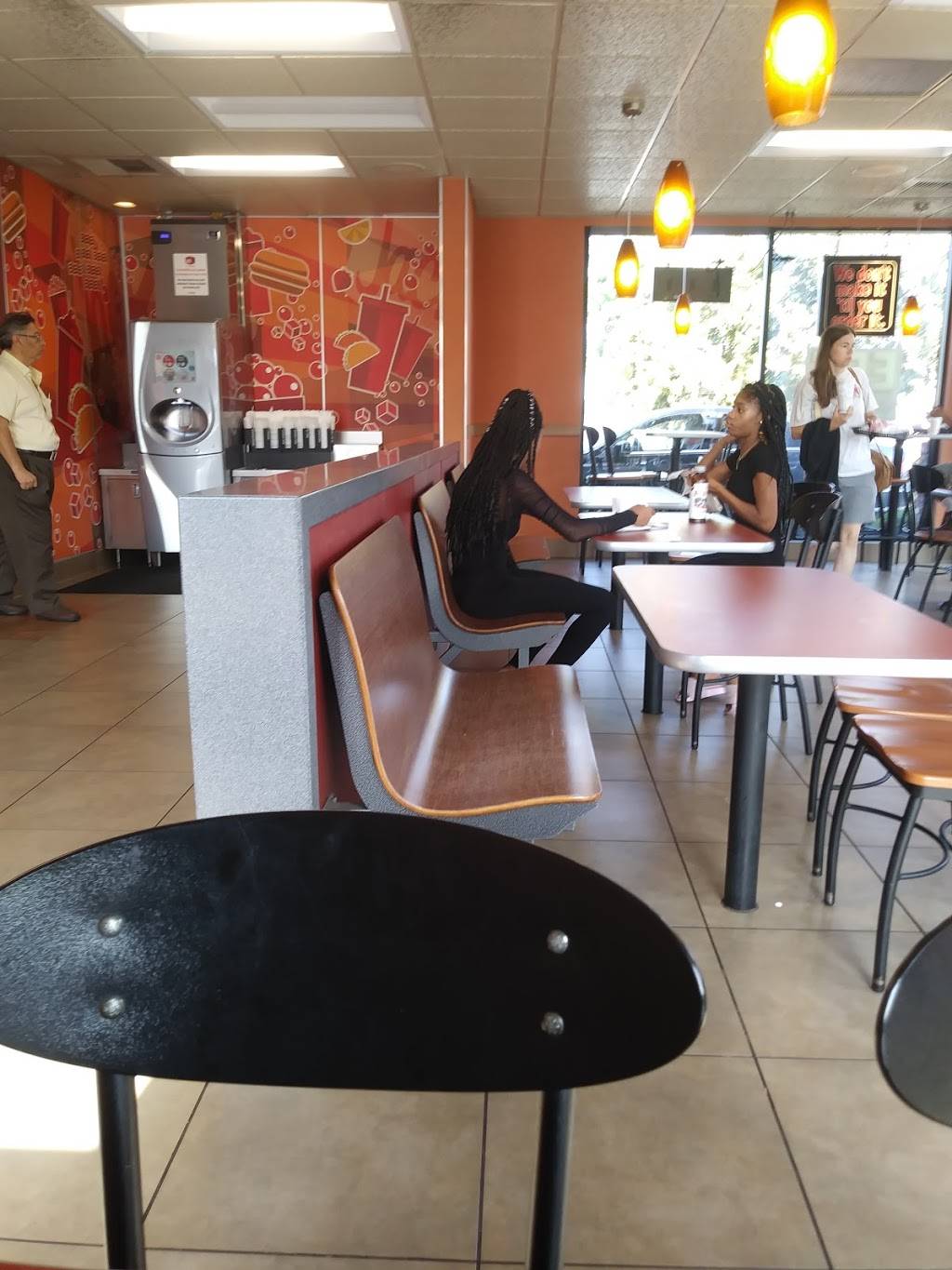 Jack in the Box | restaurant | 16860 Vanowen St, Van Nuys, CA 91406, USA | 8187791350 OR +1 818-779-1350