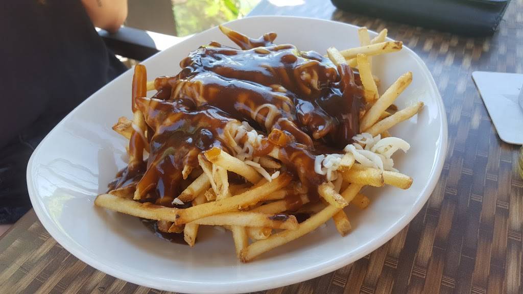 Shoeless Joes Sports Grill | restaurant | 5 Winchester Rd E, Whitby, ON L1M 1B4, Canada | 9056200013 OR +1 905-620-0013