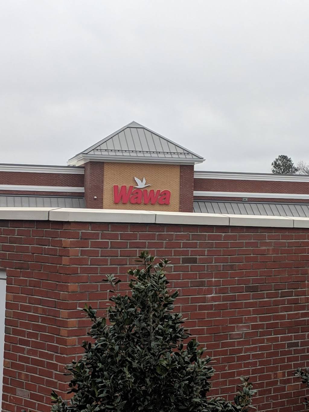 Wawa | cafe | 610 England St, Ashland, VA 23005, USA | 8044128088 OR +1 804-412-8088