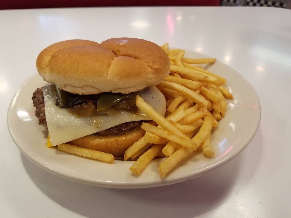 Steak n Shake | restaurant | 275 E Army Trail Rd, Glendale Heights, IL 60139, USA | 6306710551 OR +1 630-671-0551