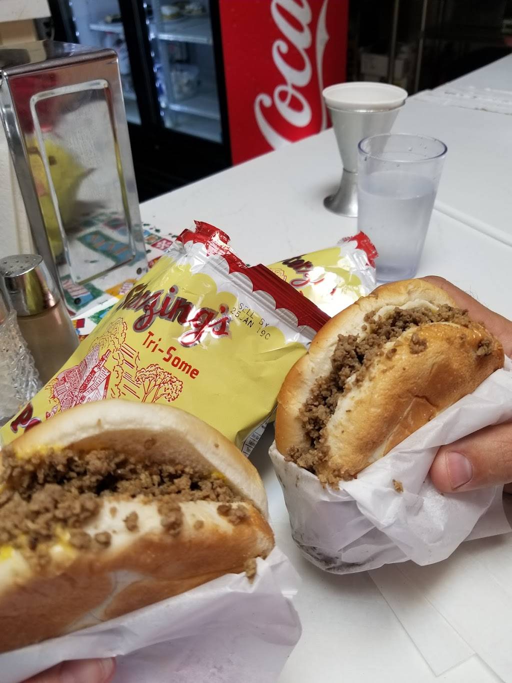 Canteen Lunch In the Alley | restaurant | 112 2nd St E, Ottumwa, IA 52501, USA | 6416825320 OR +1 641-682-5320