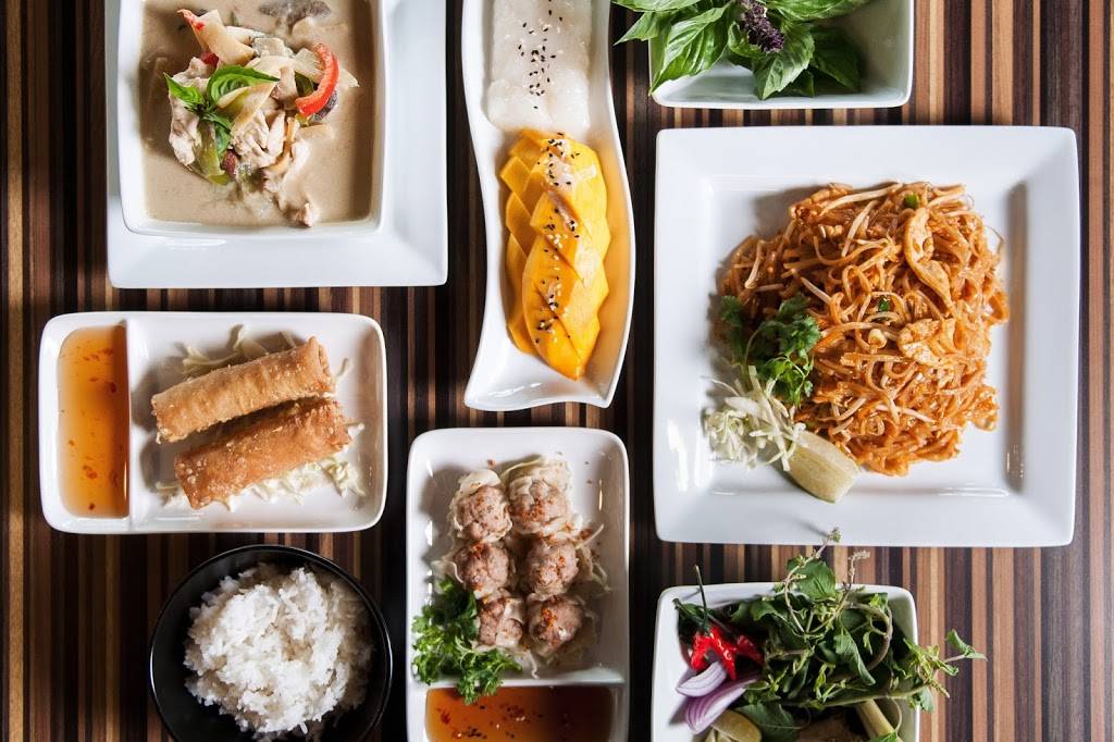 Aungs Bangkok Cafe | restaurant | 1225 E Hampden Ave, Englewood, CO 80113, USA | 3038069354 OR +1 303-806-9354