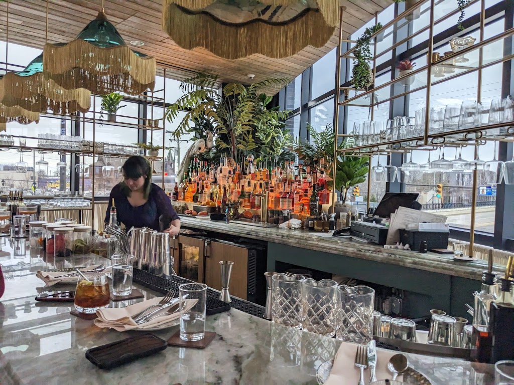 jaja | restaurant | 2050 Gehring Ave, Cleveland, OH 44113, USA | 2169985353 OR +1 216-998-5353