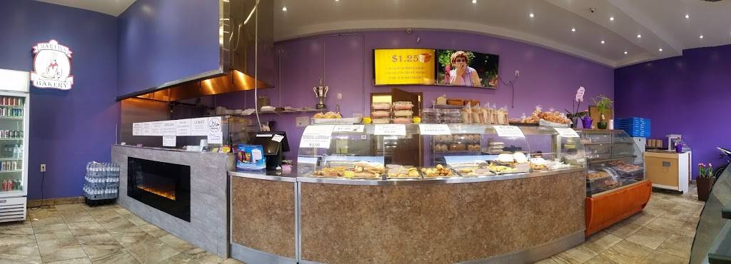 Martins Bakery | restaurant | B-, 2761 Markham Rd #15, Scarborough, ON M1X 0A4, Canada | 4165352323 OR +1 416-535-2323