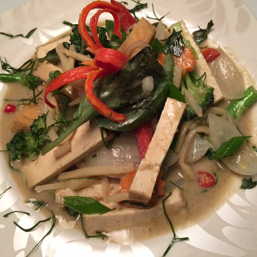 Restaurant Piment Thaï | restaurant | 401 Rue Principale, Saint-Sauveur, QC J0R 1R0, Canada | 4502273800 OR +1 450-227-3800