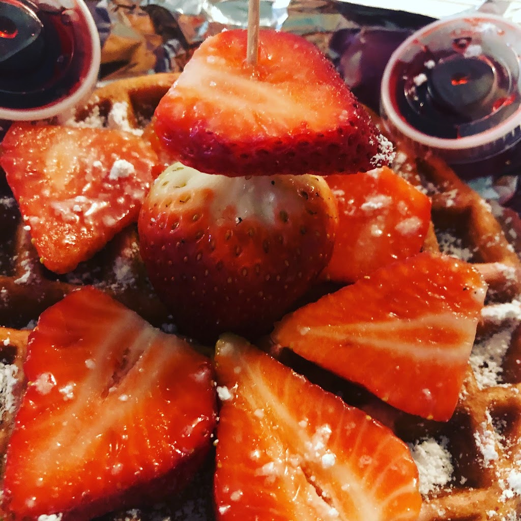 Kiss My Grits Kitchen | restaurant | 640 Douglas Rd, Opa-locka, FL 33054, USA | 3057644005 OR +1 305-764-4005