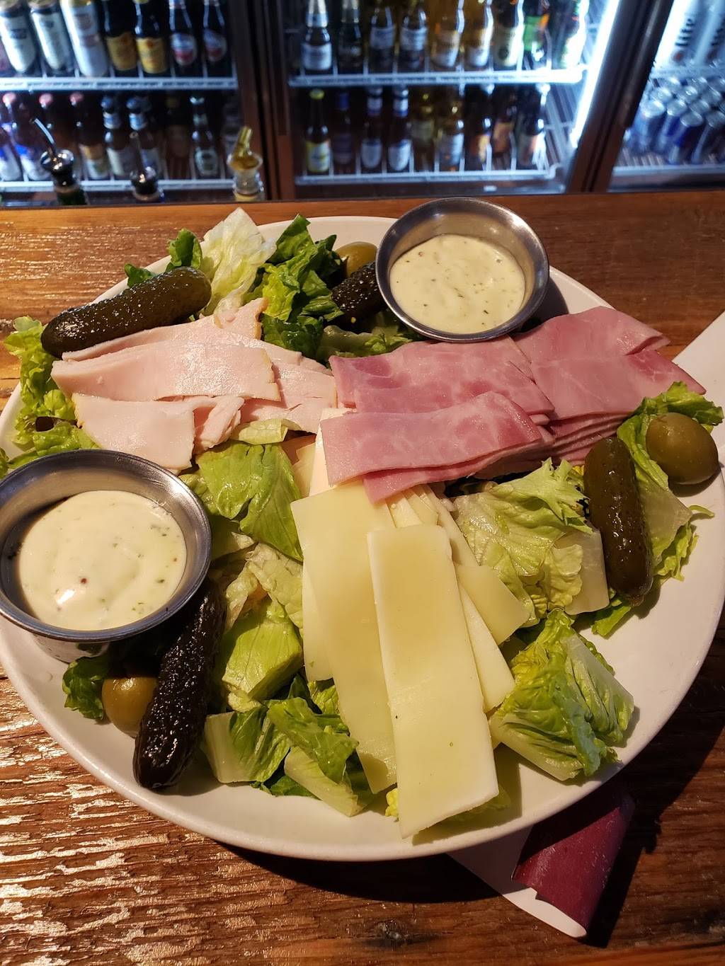 O’Halloran’s Public House and Hall | restaurant | 112 Macomb Pl, Mt Clemens, MI 48043, USA | 5863291252 OR +1 586-329-1252