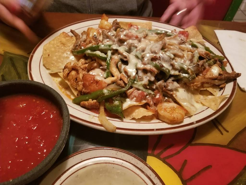 Casablanca Mexican Restaurant | restaurant | 700 N Riverside Dr, Clarksville, TN 37040, USA | 9319200494 OR +1 931-920-0494