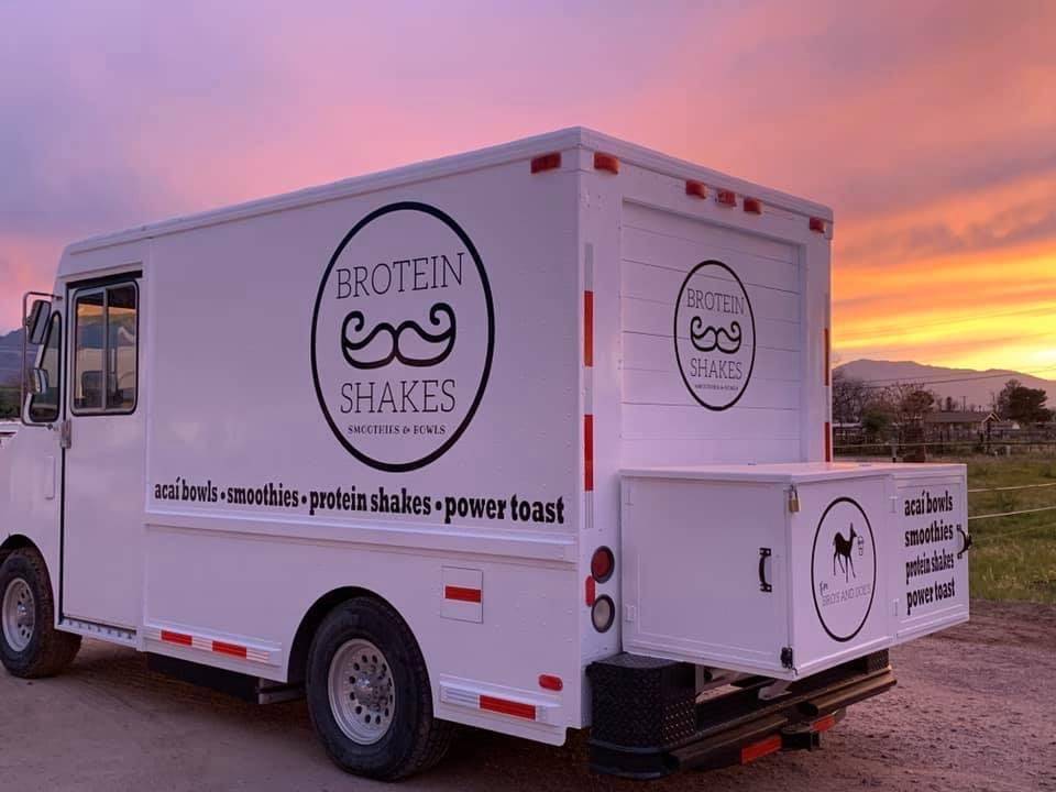 Brotein Shakes | restaurant | 586 S Lake View Dr, Orem, UT 84058, USA | 6026954179 OR +1 602-695-4179
