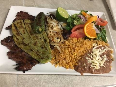 Campesino Restaurant | restaurant | 3207-09 W Lawrence Ave, Chicago, IL 60625, USA | 8722085351 OR +1 872-208-5351