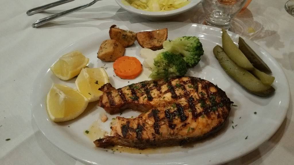 A Yiddishe Mame | restaurant | 1416 Centre St, Thornhill, ON L4J 8A1, Canada | 9055977709 OR +1 905-597-7709