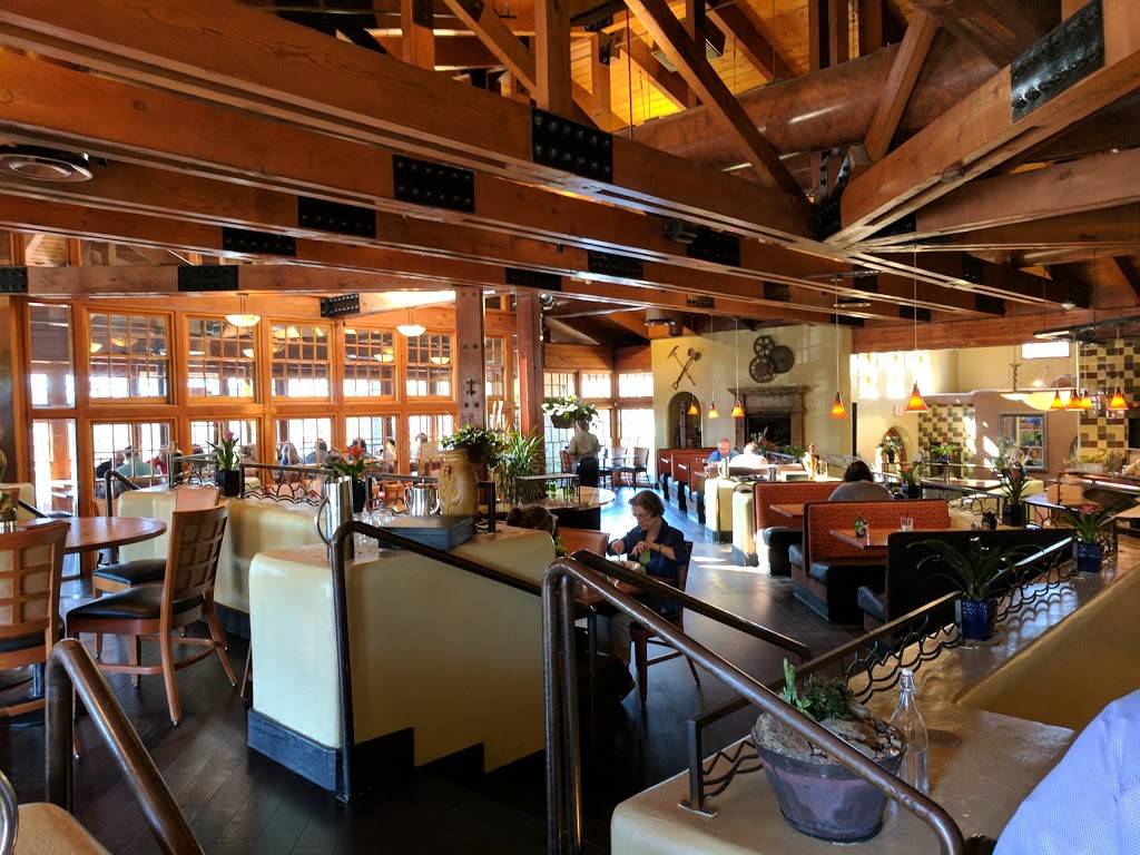 Ricos American Bar & Grill | restaurant | 7677 N 16th St, Phoenix, AZ 85020, USA | 6029975850 OR +1 602-997-5850