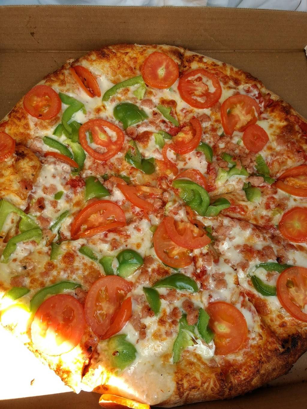 tudo’s Pizza House | restaurant | 502 Trethewey Dr, North York, ON M6M 4C2, Canada | 4162473333 OR +1 416-247-3333