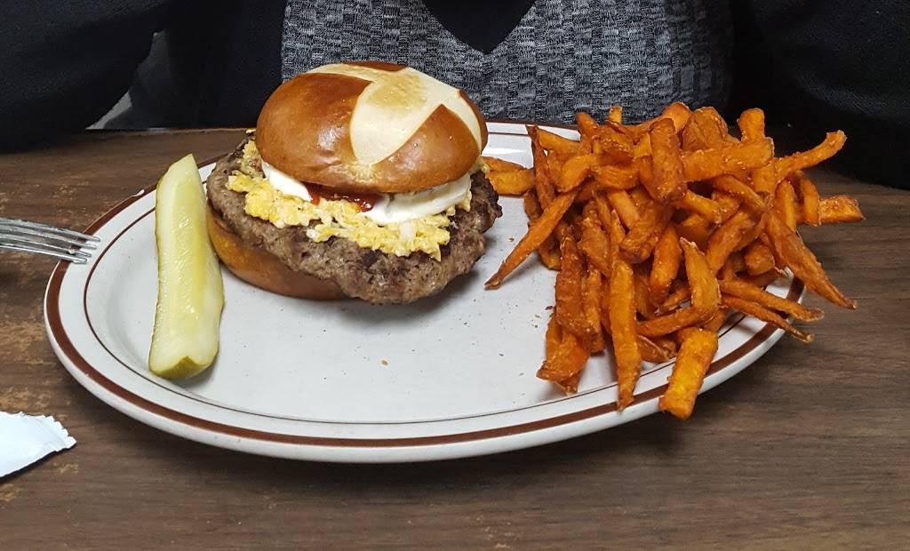 Hoskins Restaurant | restaurant | 405 Main St, North Myrtle Beach, SC 29582, USA | 8432492014 OR +1 843-249-2014