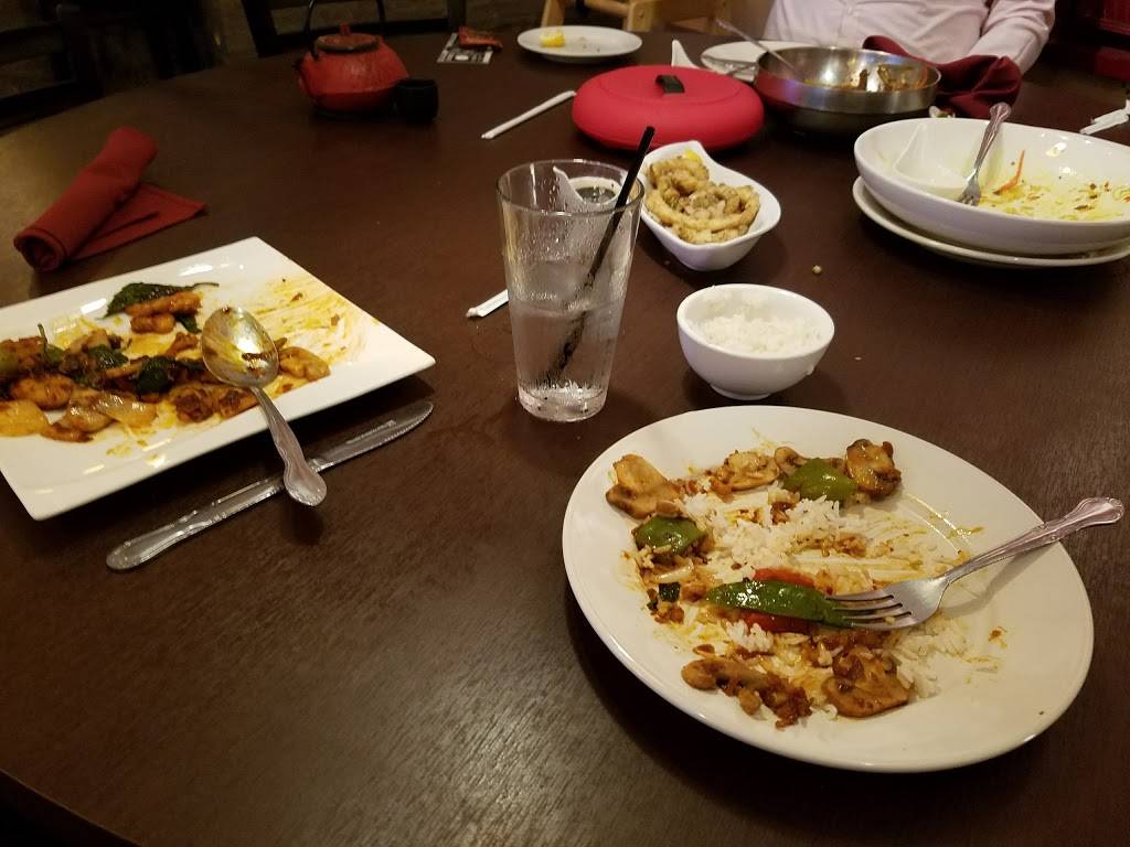 Chamber Red Chinese Bistro | restaurant | 1554 E Main St, St. Charles, IL 60174, USA | 6307975155 OR +1 630-797-5155