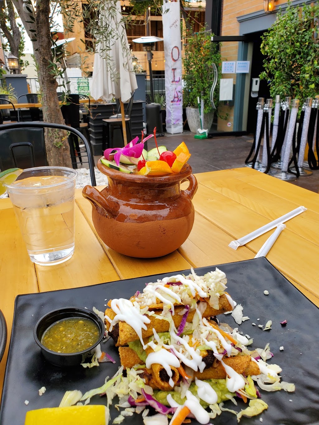 OLA Restobar Downey | restaurant | 11040 Downey Ave, Downey, CA 90241, USA | 5629555533 OR +1 562-955-5533