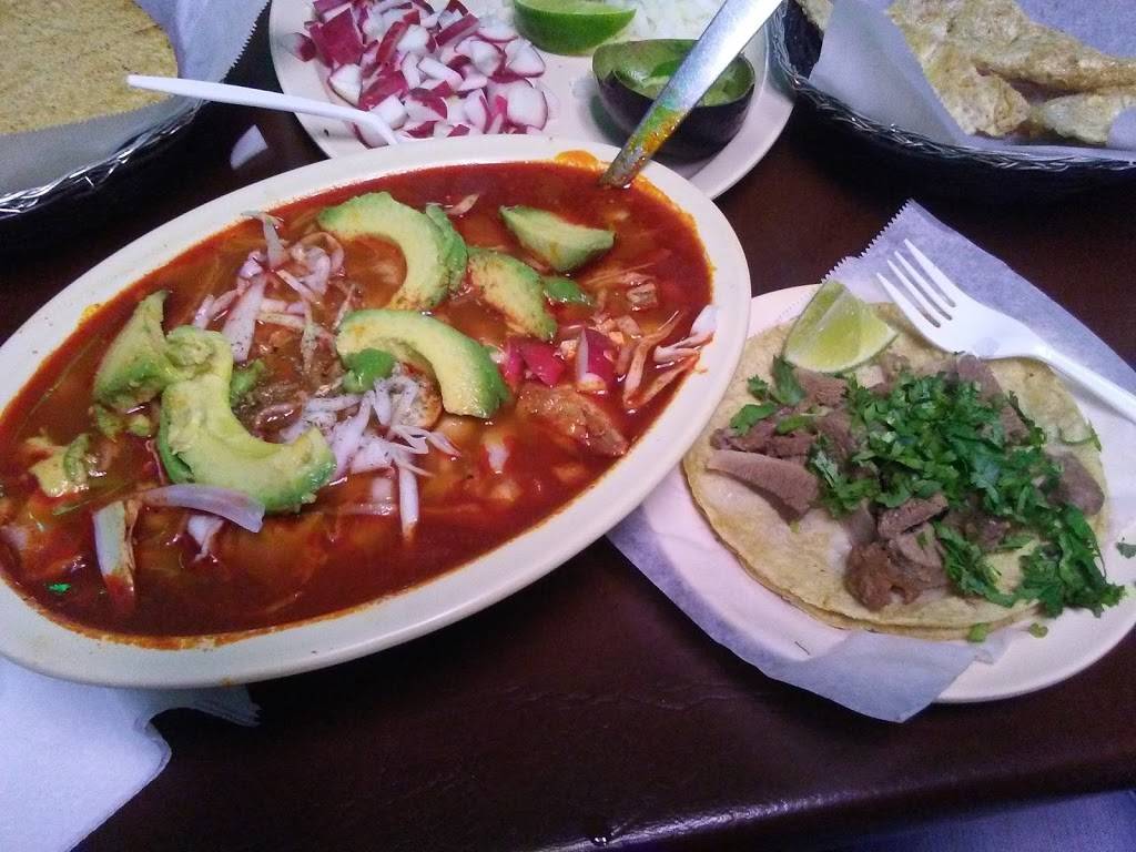 Pozoleria Sanjuan | restaurant | 1523 N Pulaski Rd, Chicago, IL 60651, USA | 7732765825 OR +1 773-276-5825