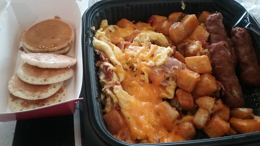 Jack in the Box | restaurant | 2105 W Seminary Dr, Fort Worth, TX 76115, USA | 8179269570 OR +1 817-926-9570