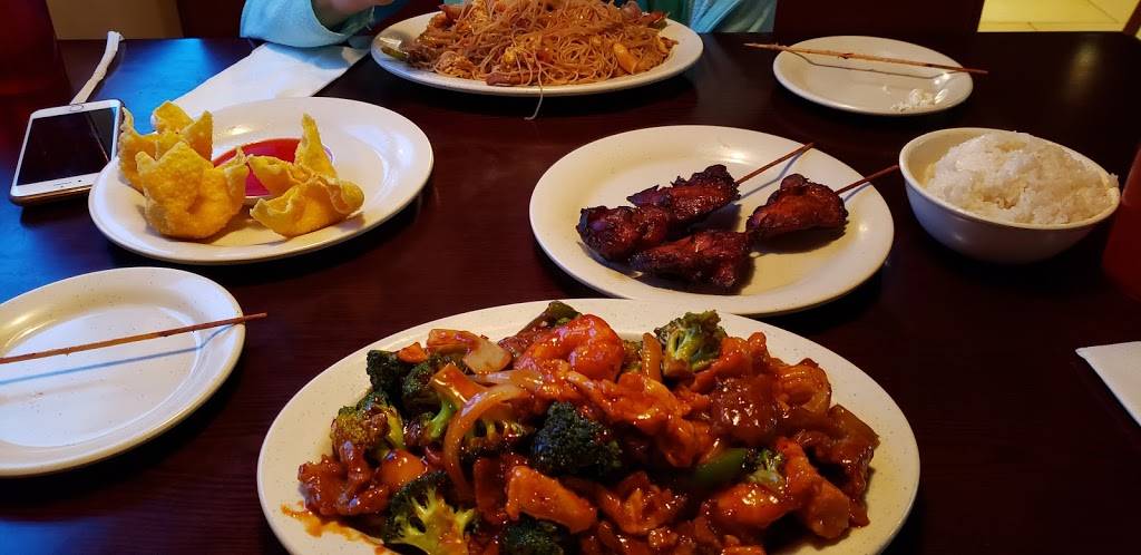 China King | restaurant | 107 E 2nd St, Byron, IL 61010, USA | 8152345533 OR +1 815-234-5533