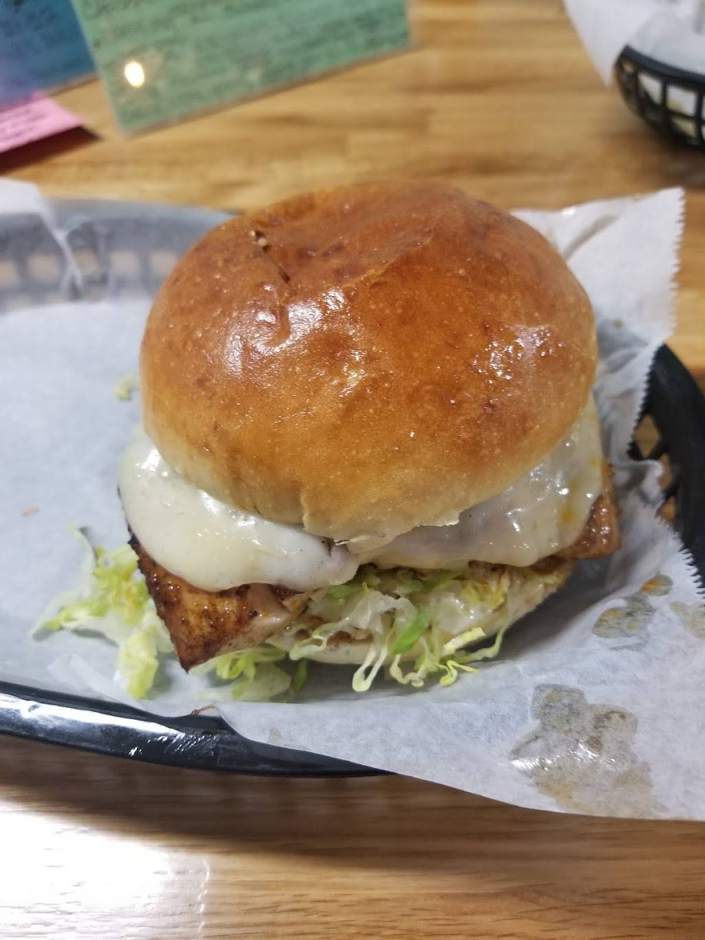 Calypsos | restaurant | 91940 Overseas Hwy, Tavernier, FL 33070, USA | 7275203685 OR +1 727-520-3685