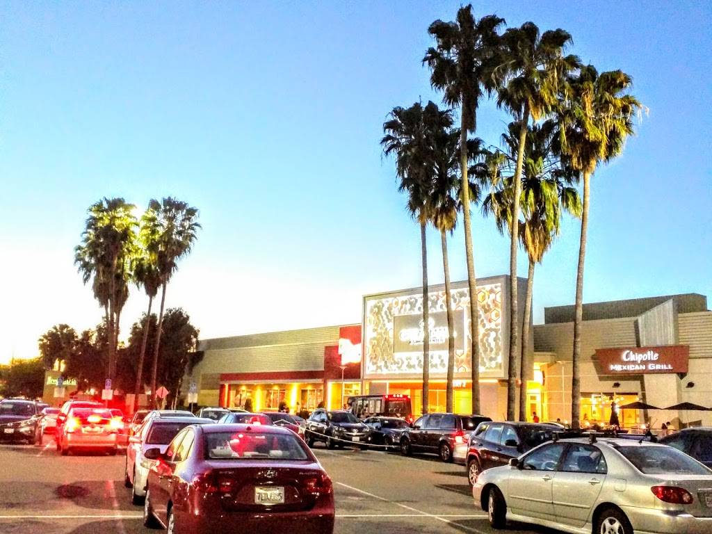 Chipotle Mexican Grill | restaurant | 246 Great Mall Dr Ste 246, Milpitas, CA 95035, USA | 4089359254 OR +1 408-935-9254