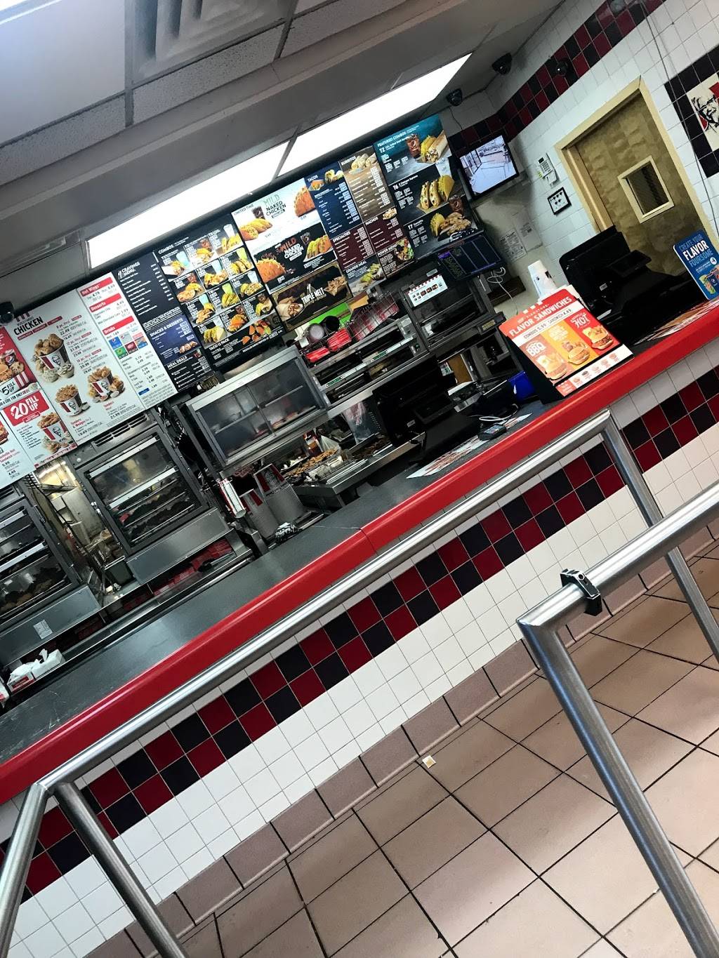 Taco Bell | restaurant | 8251 Central Ave, Capitol Heights, MD 20743, USA | 3014995241 OR +1 301-499-5241