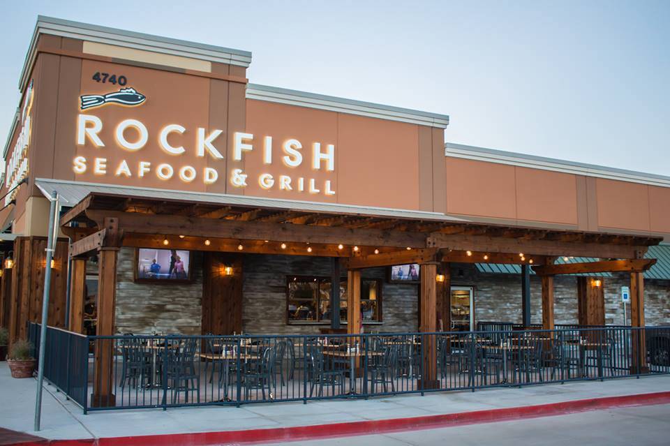Rockfish Seafood & Grill | restaurant | 4740 TX-121 #400, Lewisville, TX 75056, USA | 9726683474 OR +1 972-668-3474