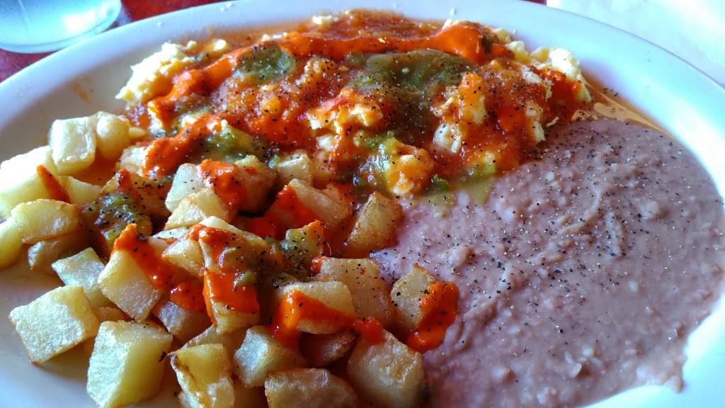 Blue Moon Mexican Restaurant | restaurant | 3228 S Flores St, San Antonio, TX 78204, USA | 2105310093 OR +1 210-531-0093