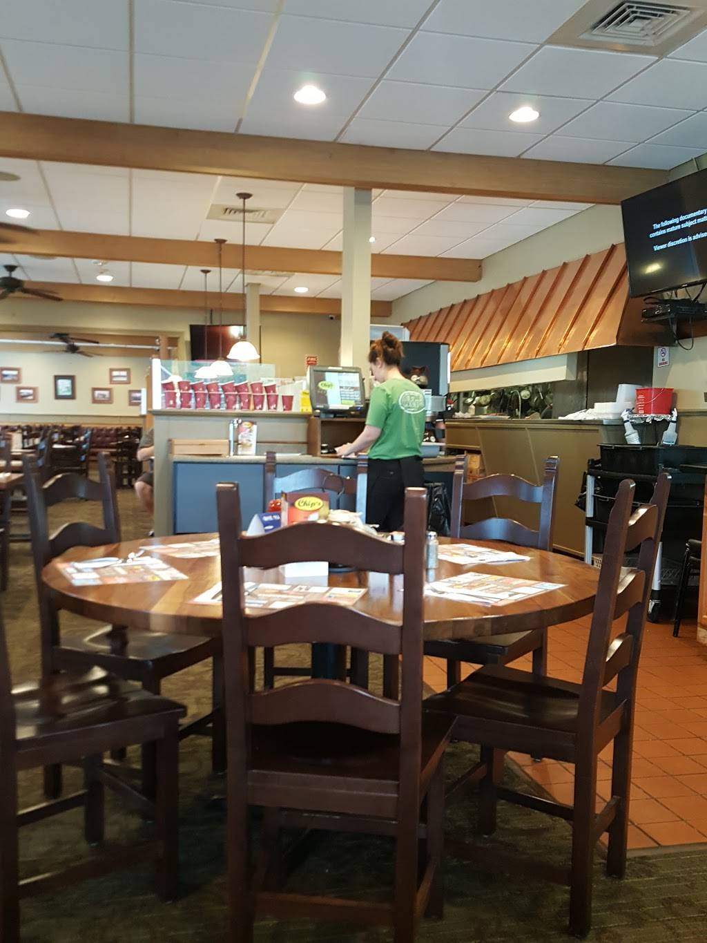 Chips Family Restaurant | restaurant | 321 Boston Post Rd, Orange, CT 06477, USA | 2037955065 OR +1 203-795-5065