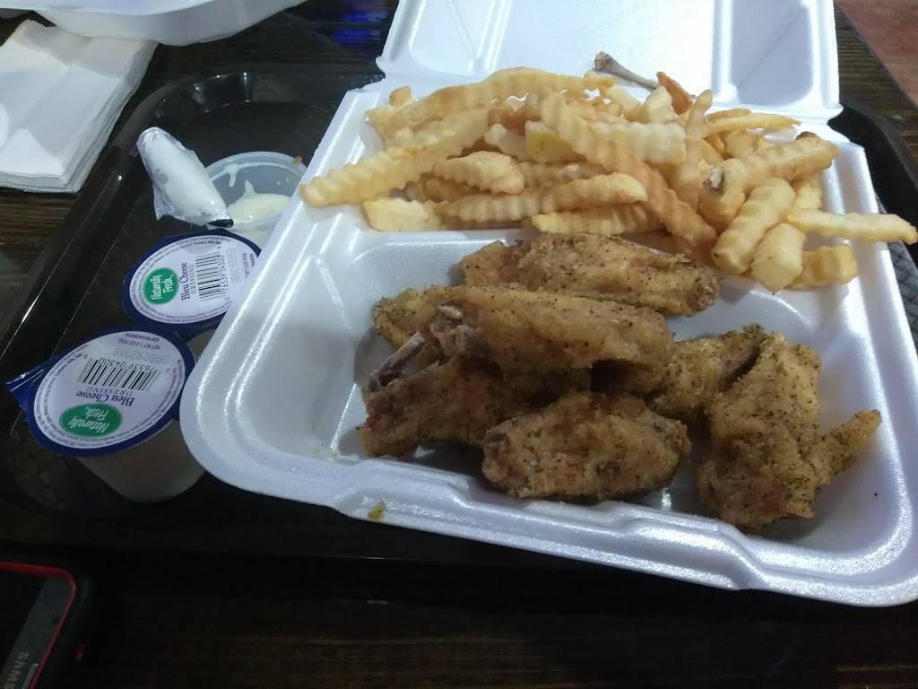 Craft Fry Wing | restaurant | 9402, 2224 E Fletcher Ave, Tampa, FL 33612, USA | 8133743233 OR +1 813-374-3233