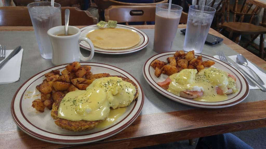 Omelette Headquarters | restaurant | 57 Water St, Wakefield, MA 01880, USA | 7812243999 OR +1 781-224-3999