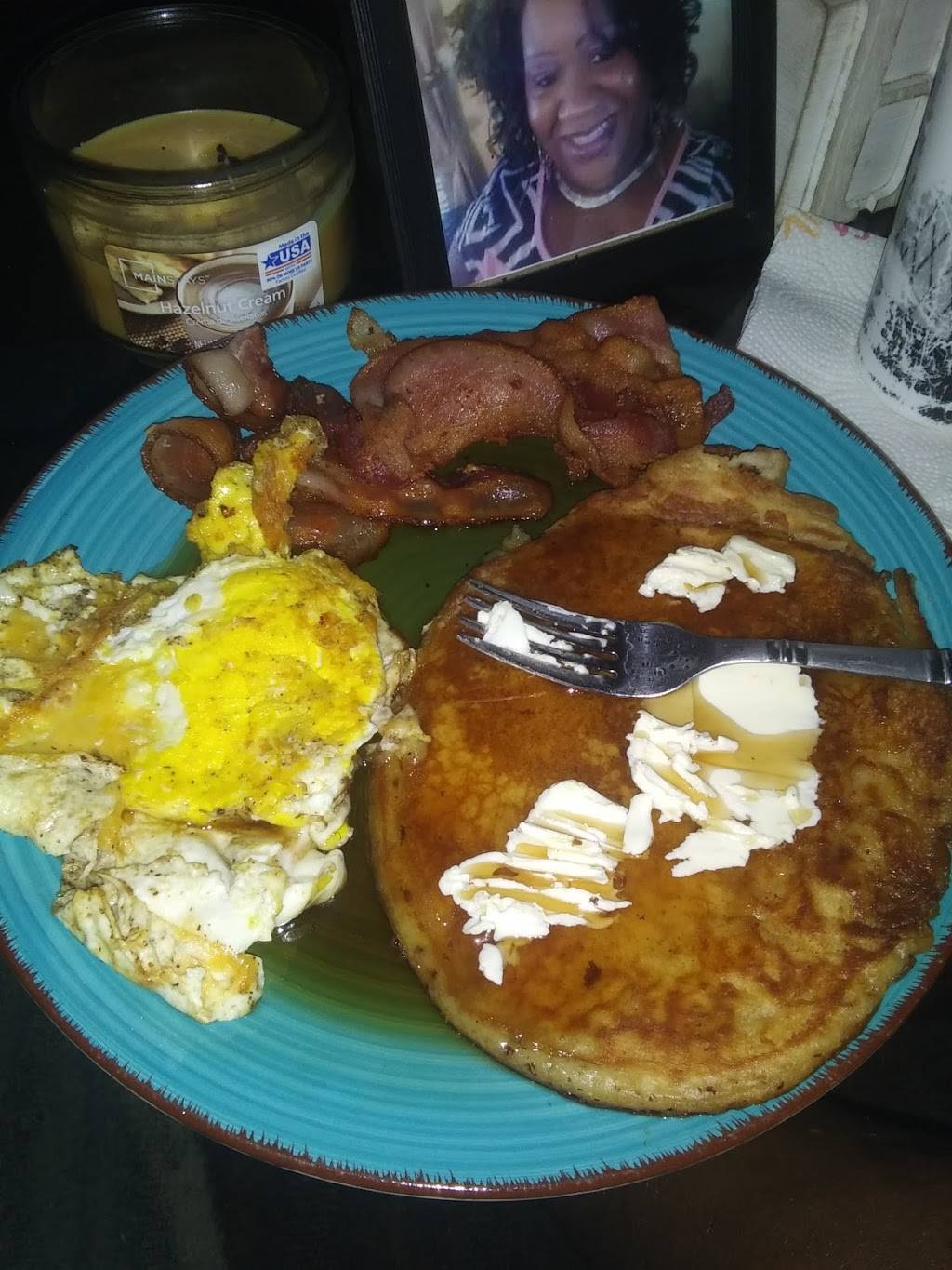 Dowless & Company Restaurant & Catering | restaurant | 7459 Albert St, Dublin, NC 28332, USA | 9108628404 OR +1 910-862-8404