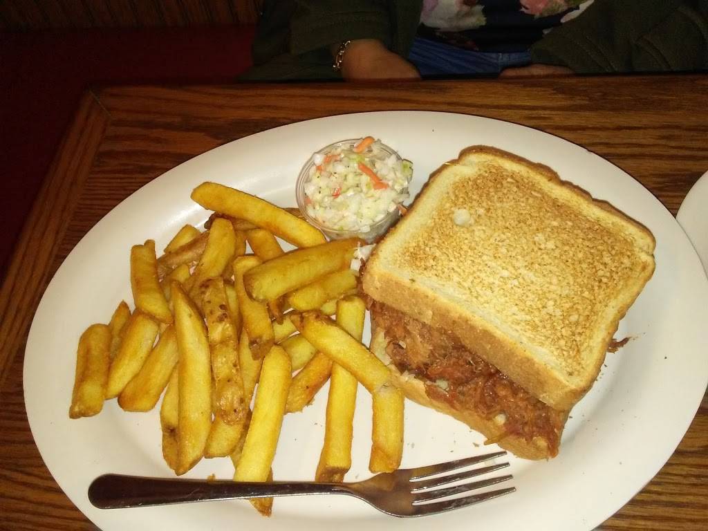 Oakwood Smokehouse & Grill | restaurant | 230 Citrus Tower Blvd, Clermont, FL 34711, USA | 3523940036 OR +1 352-394-0036