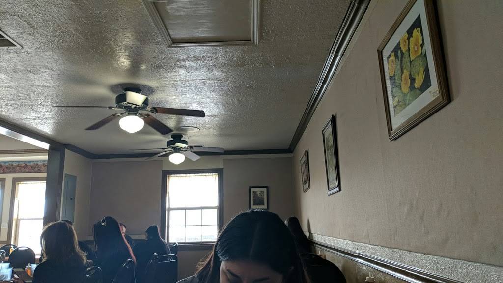 Rutilios New Mexican Foods | restaurant | 455 N Main St, Belen, NM 87002, USA | 5058640093 OR +1 505-864-0093