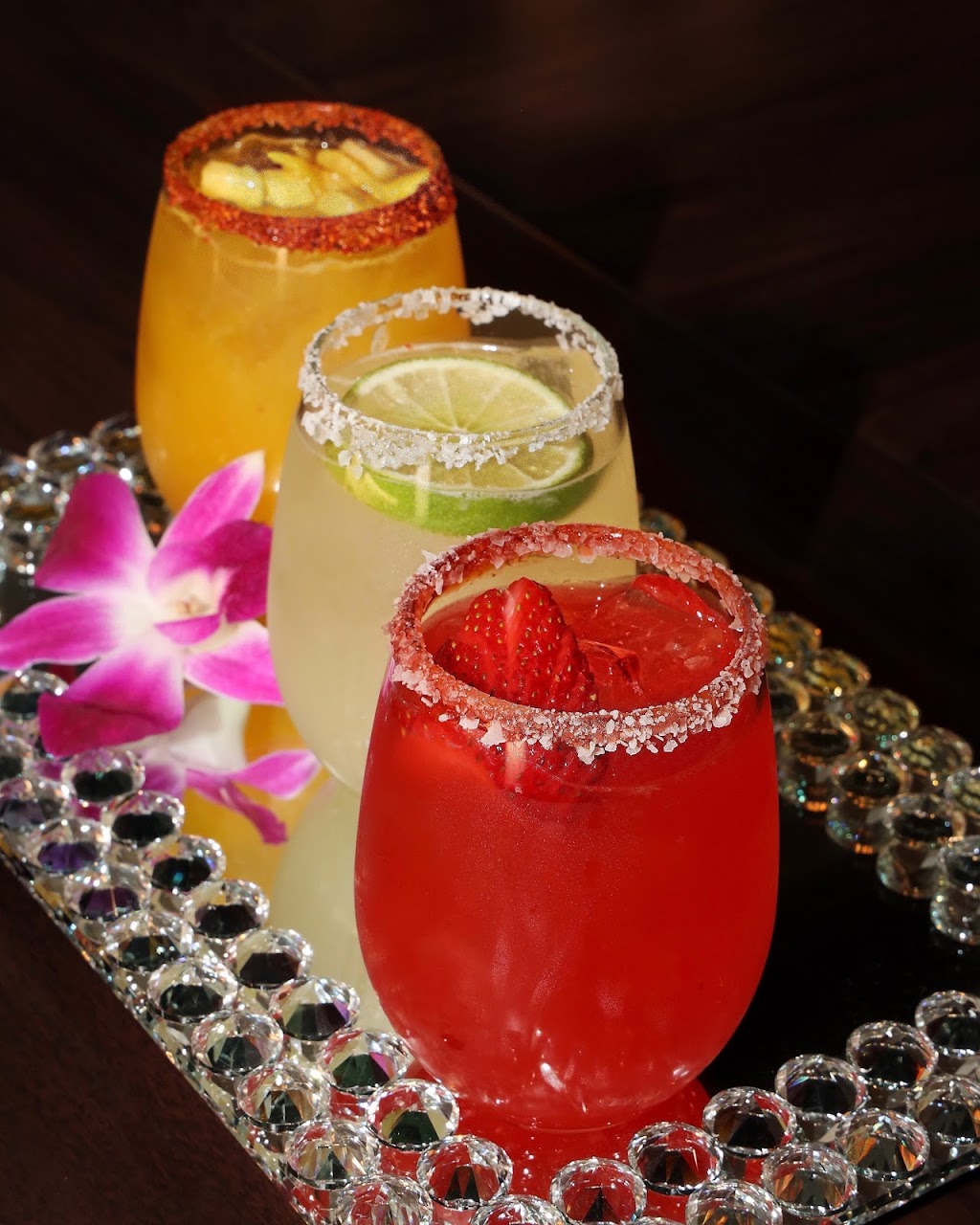 La Villa Grill & Bar | restaurant | 18675 SE Stark St, Portland, OR 97233, USA | 5035127649 OR +1 503-512-7649