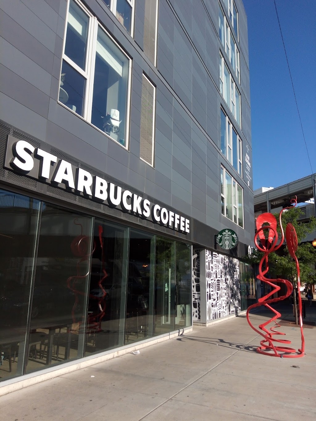 Starbucks | cafe | 1932 N Milwaukee Ave, Chicago, IL 60647, USA | 2244561314 OR +1 224-456-1314