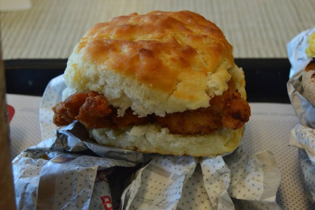 Chick-fil-A | restaurant | 2230 S Pleasant Valley Rd, Winchester, VA 22601, USA | 5406784096 OR +1 540-678-4096