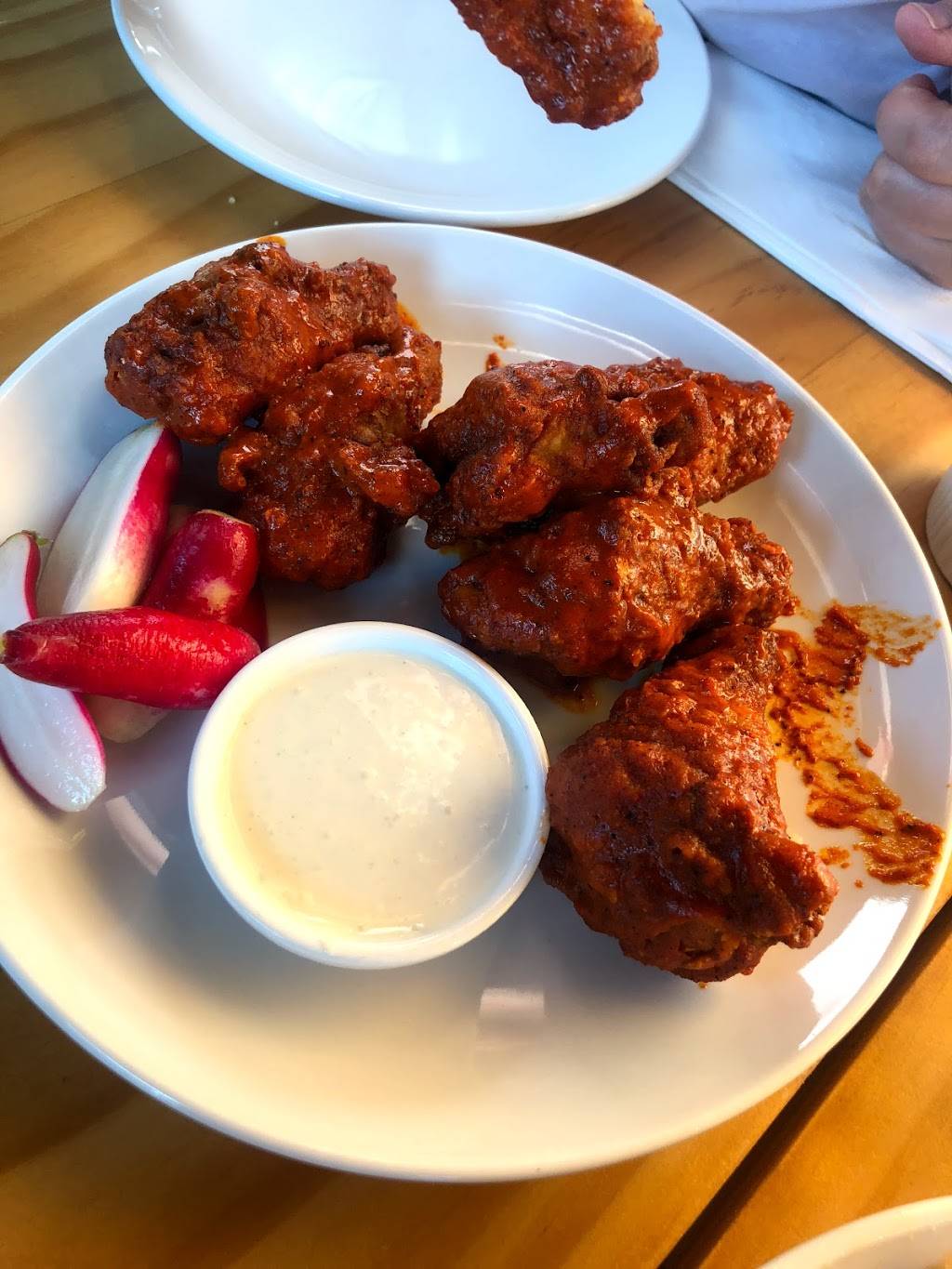 Beebes | restaurant | 38-28 27th St, Queens, NY 11101, USA | 7182082895 OR +1 718-208-2895