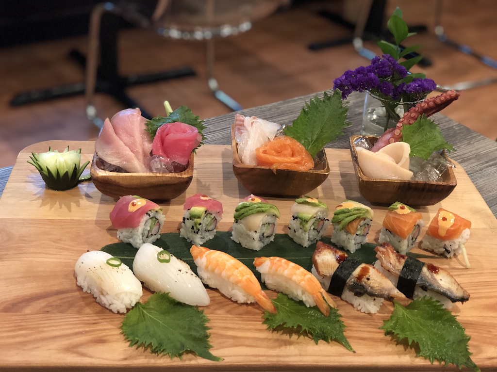 Spicy Tuna | restaurant | 4823 W National Ave, West Milwaukee, WI 53214, USA | 4146714823 OR +1 414-671-4823