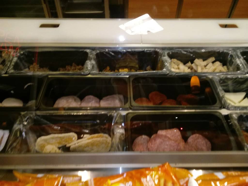 Subway Restaurants | restaurant | 1306 S Gaffey St #101, San Pedro, CA 90731, USA | 3108331222 OR +1 310-833-1222