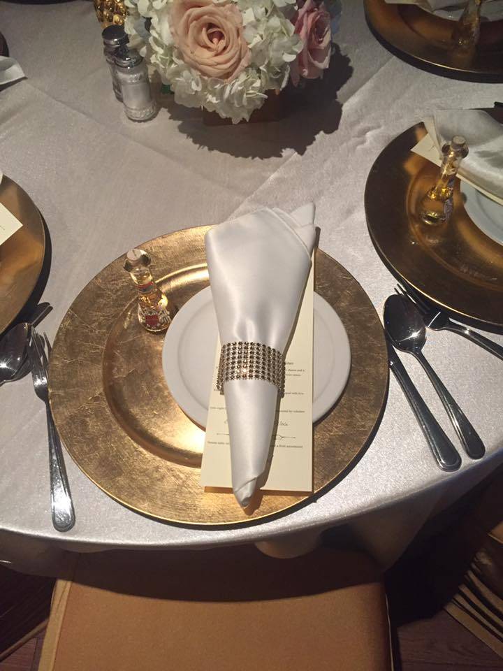 Flamingos Restaurant & Bar | restaurant | 385 The West Mall, Etobicoke, ON M9C 1E7, Canada | 4169139258 OR +1 416-913-9258