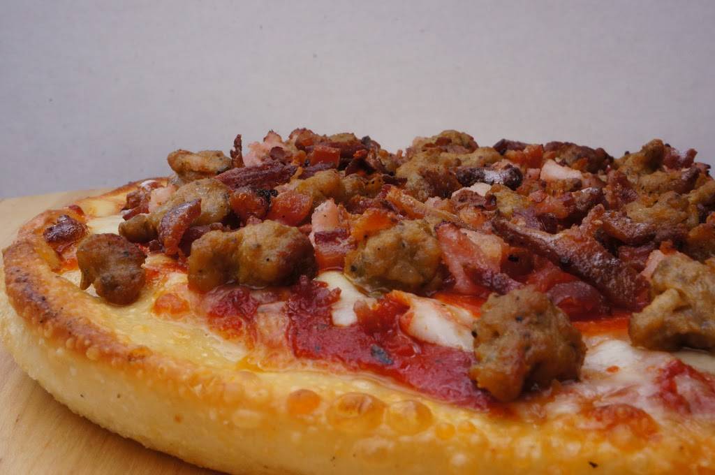 Queen City Pizza | meal delivery | 2580 Queen City Ave, Cincinnati, OH 45238, USA | 5136611700 OR +1 513-661-1700