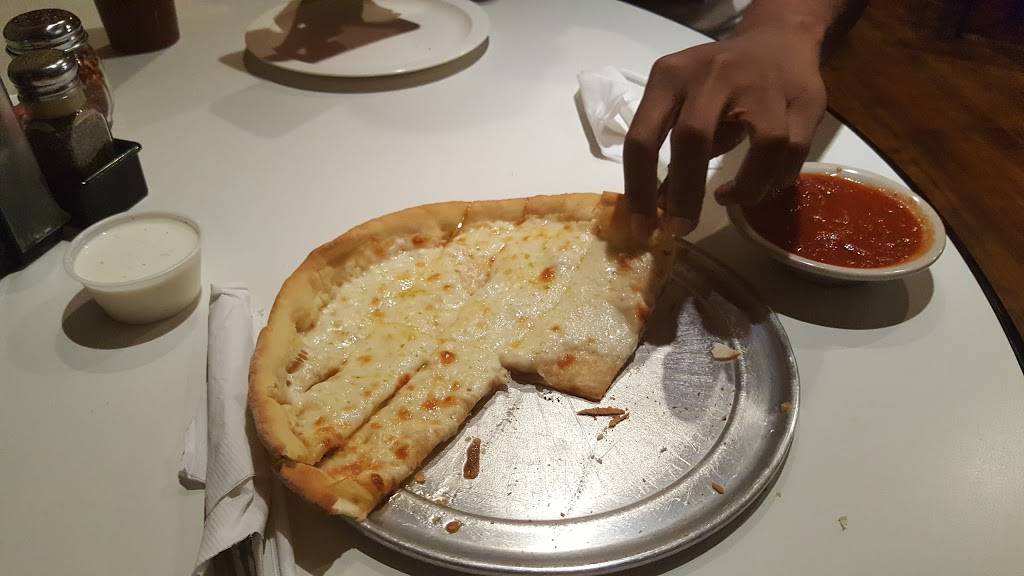 Bocelli Pizza & Pasta Shoppe | restaurant | 102 Depot St, Shelbyville, TN 37160, USA | 9316809579 OR +1 931-680-9579