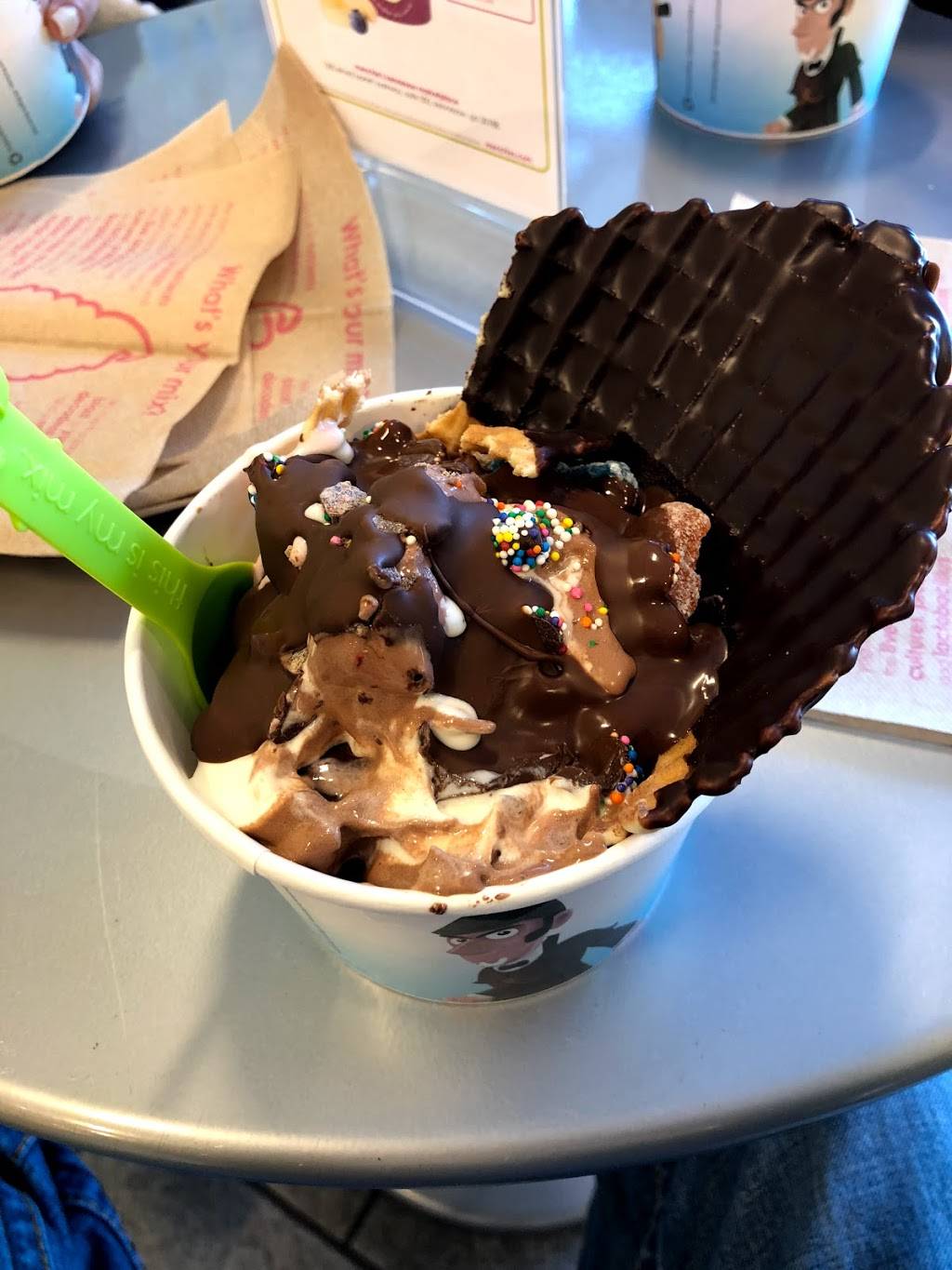 Menchies Frozen Yogurt | bakery | 1300 Ernest W Barrett Pkwy NW, Kennesaw, GA 30152, USA | 6787372247 OR +1 678-737-2247