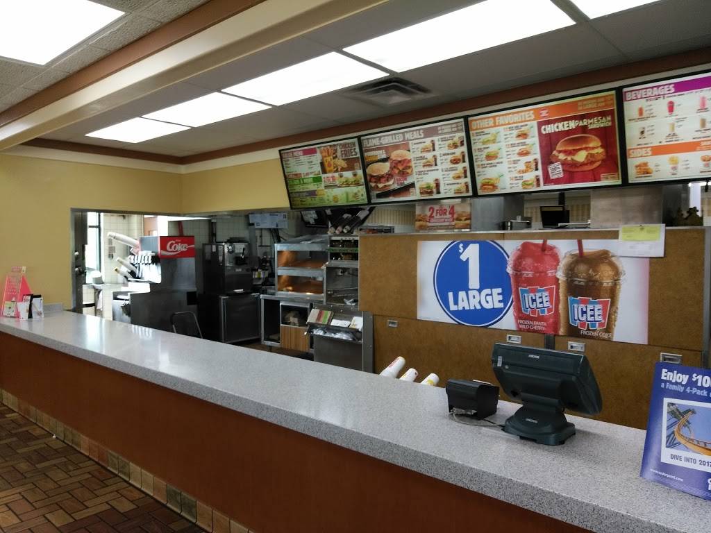 Burger King | restaurant | 651 E 16th St, Holland, MI 49423, USA | 6163556147 OR +1 616-355-6147