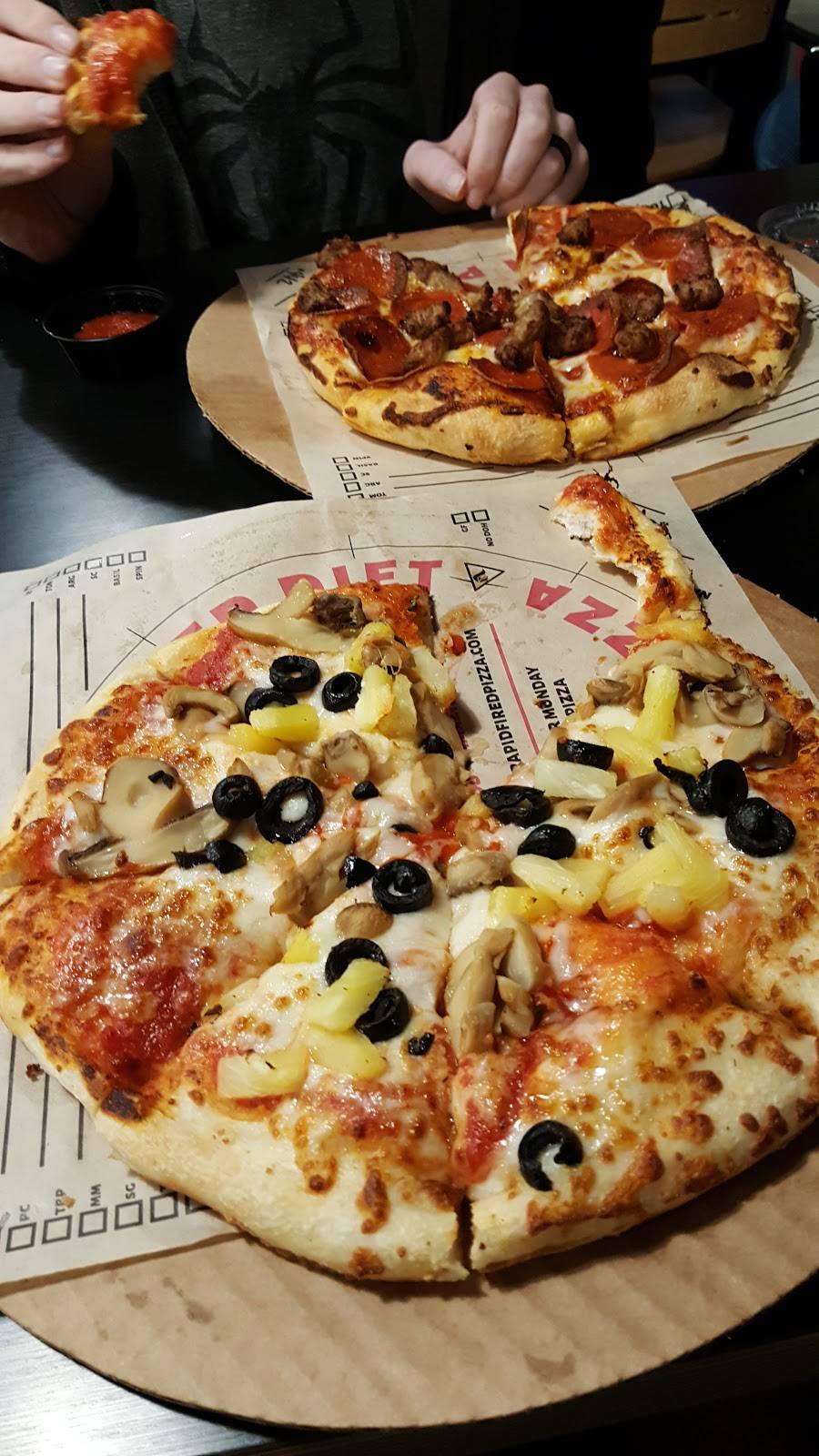 Rapid Fired Pizza | restaurant | 720 Eastgate S Dr, Cincinnati, OH 45245, USA | 5138437843 OR +1 513-843-7843