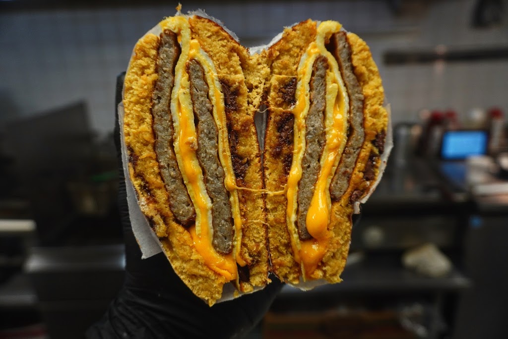 Moodies | restaurant | 2660 Bristol Pike, Bensalem, PA 19020, USA | 2679389742 OR +1 267-938-9742