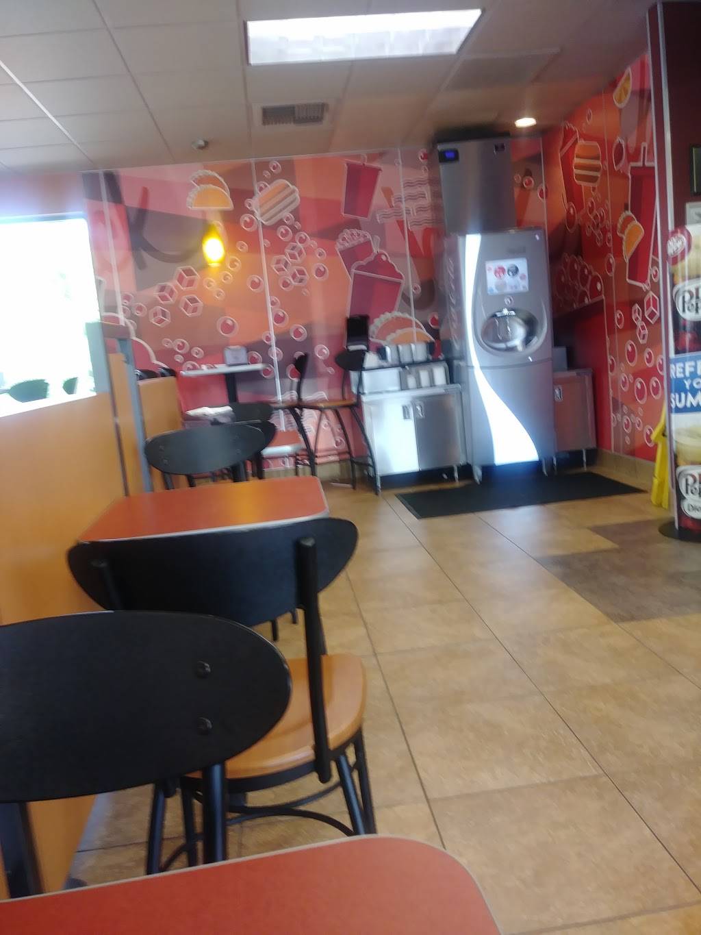 Jack in the Box | restaurant | 6100 Howdershell Rd, Hazelwood, MO 63042, USA | 3148951716 OR +1 314-895-1716