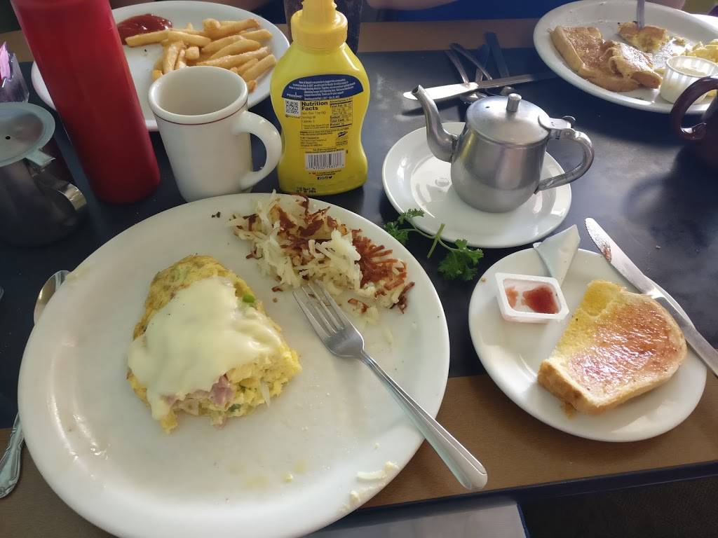 Little Pats Place | restaurant | 13621 Ambaum Blvd SW, Seattle, WA 98166, USA | 2062460391 OR +1 206-246-0391